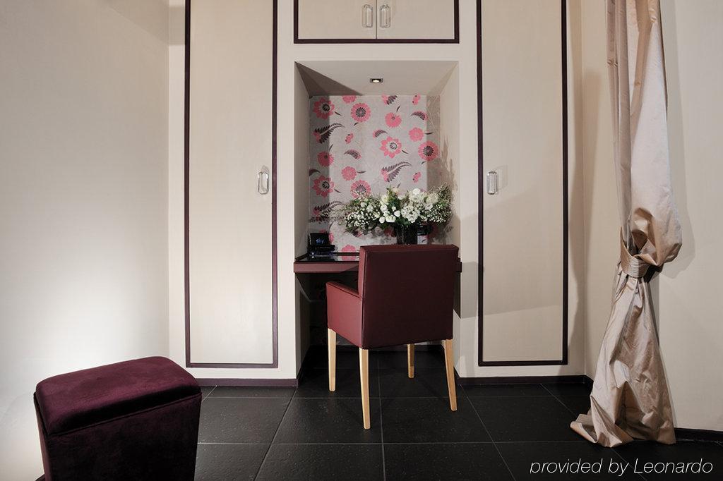 Roma Dreaming Aparthotel Szoba fotó